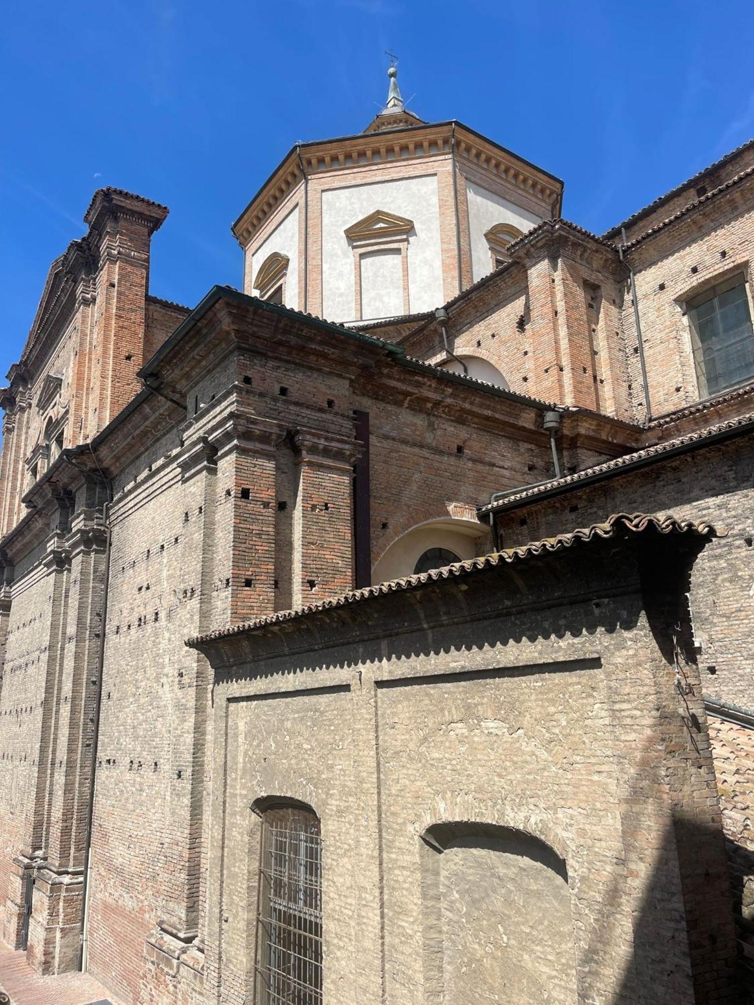B&B Piazza Duomo Al 55 Вогера Экстерьер фото