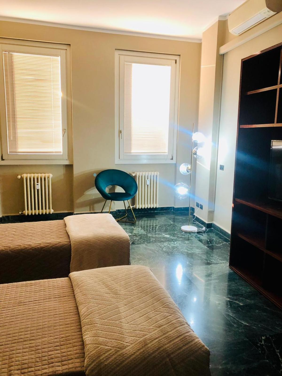 B&B Piazza Duomo Al 55 Вогера Номер фото