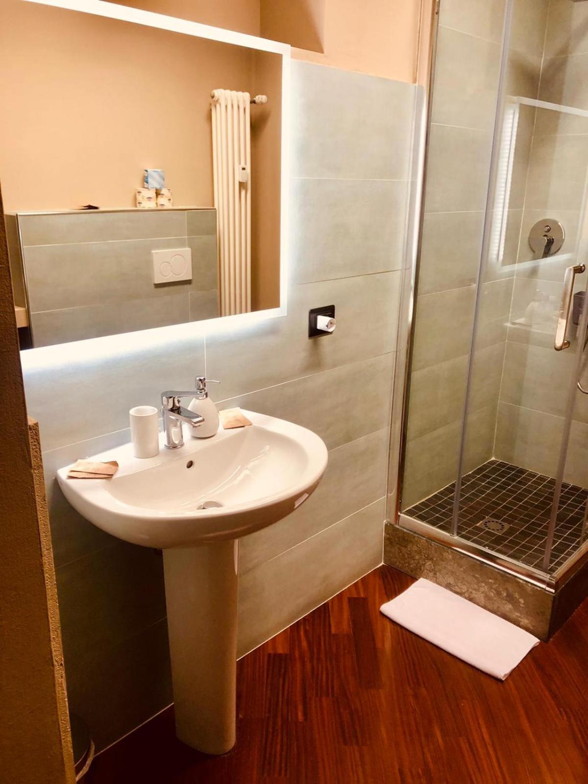 B&B Piazza Duomo Al 55 Вогера Номер фото